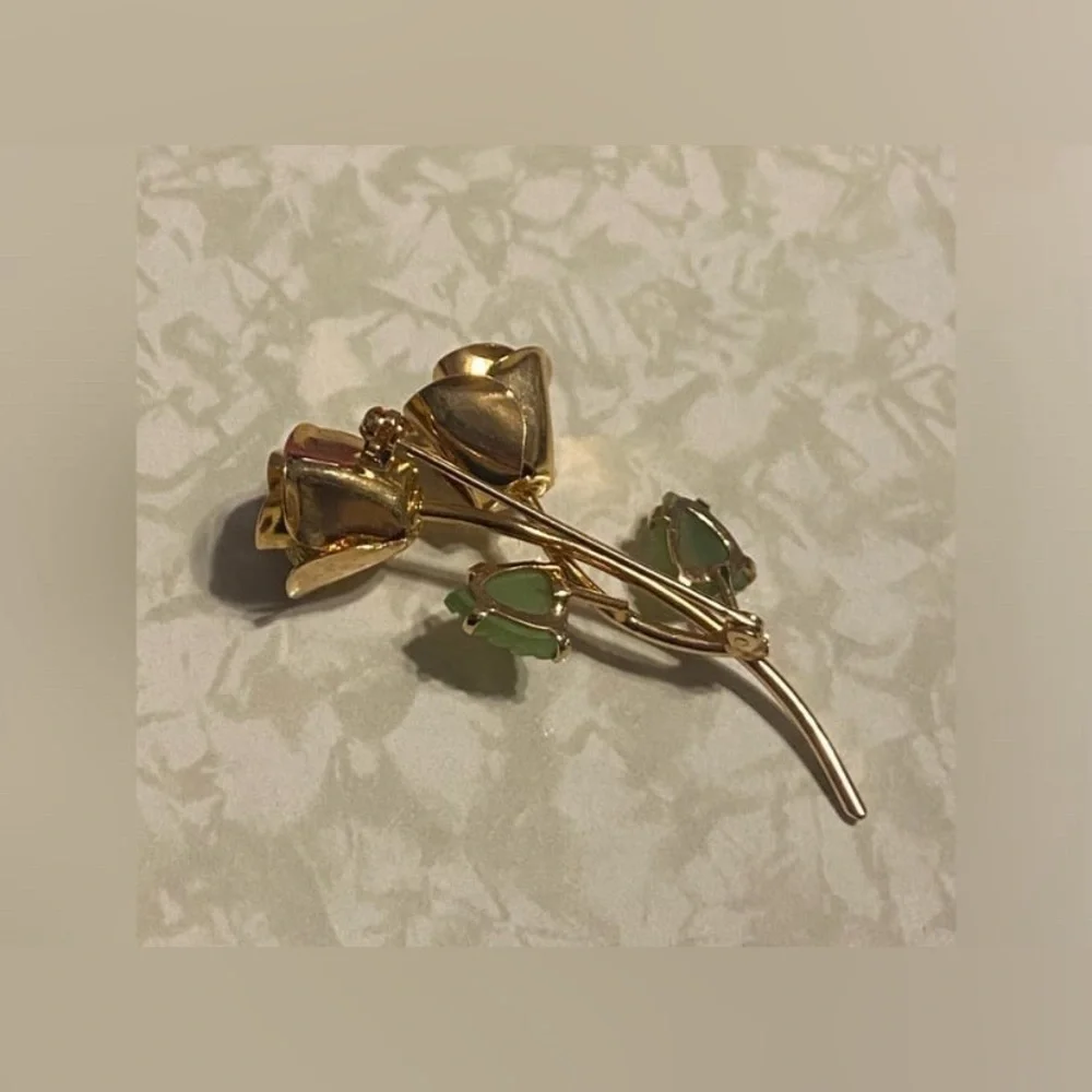 Vintage Jade Rose Flower Gold Tone Brooch #7654 💎